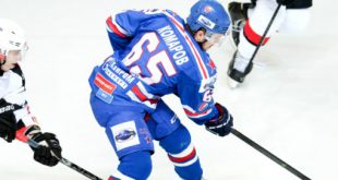 Виктор Комаров