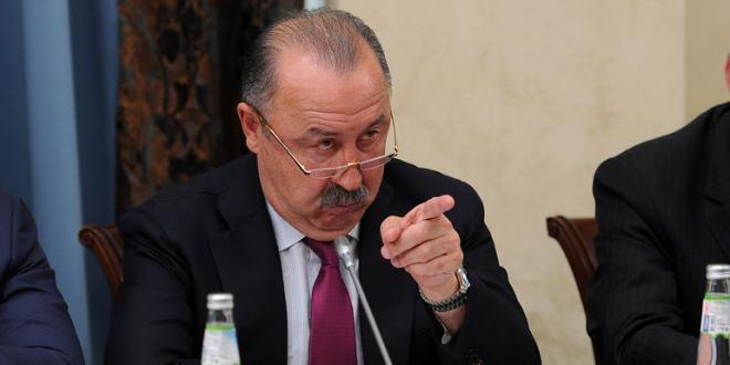 Валерий Газзаев