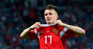 Александр Головин