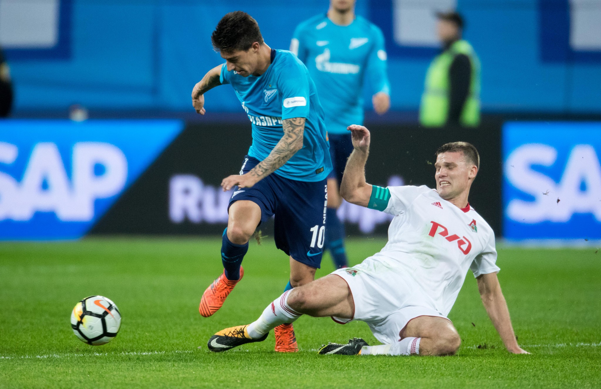 Зенит Локомотив