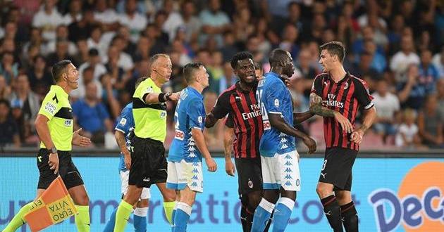 Милан Наполи