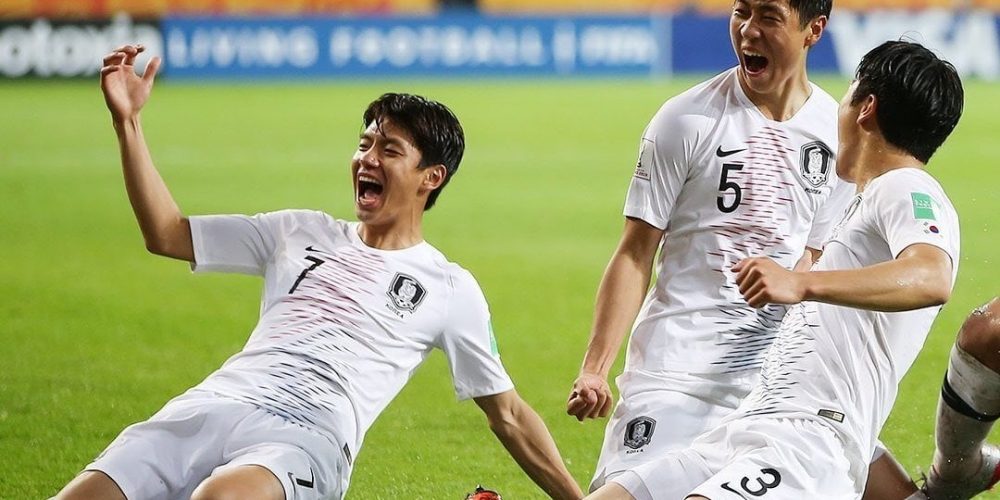 Украина Корея