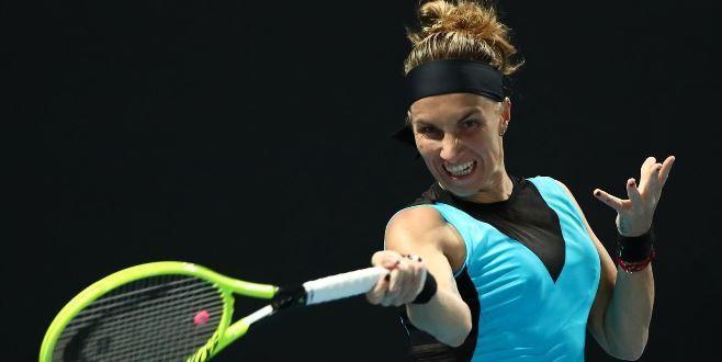 Прогноз и ставка на теннисный матч Дженнифер Брэди — Светлана Кузнецова